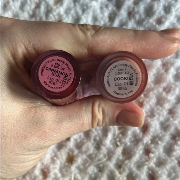 Latte Lips Lip Oil Glaze Duo - Picture 4 of 4